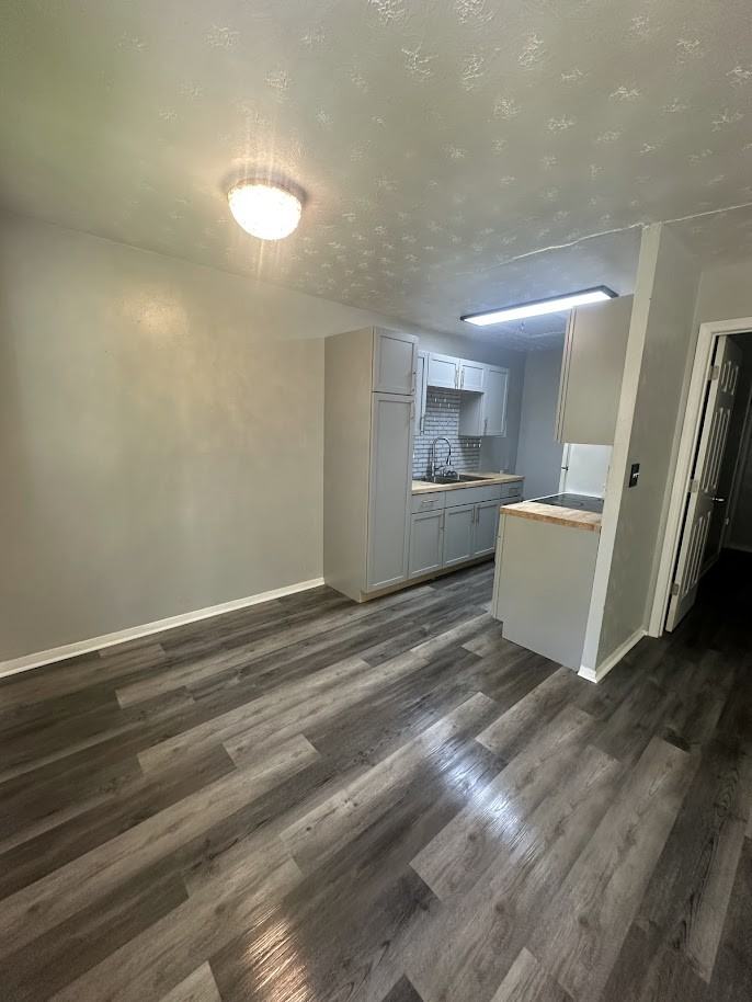 2414 Hancock Ave #2418 - Photo 7 of 12