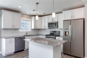 featured image of 1142 Middlefield Rd