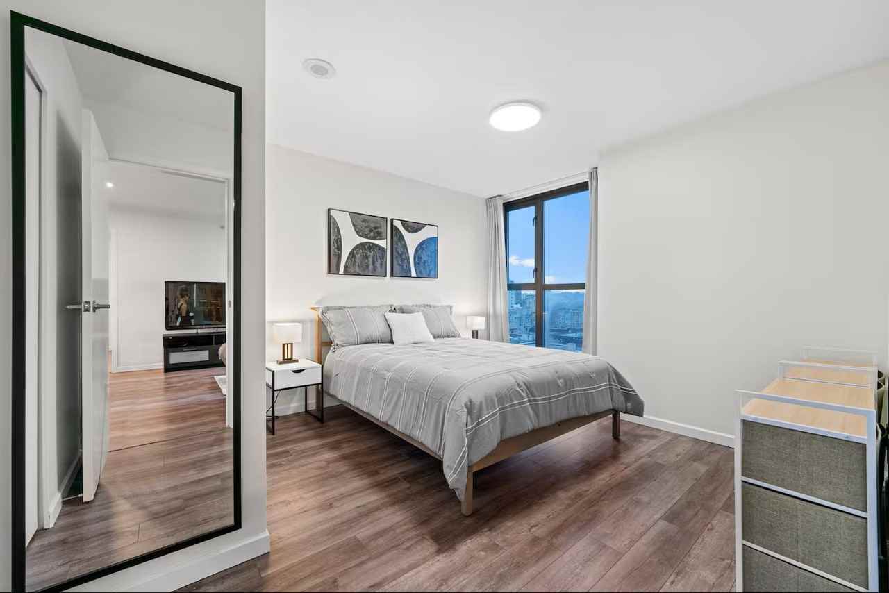 928 Richards Street - Photo 6 of 20
