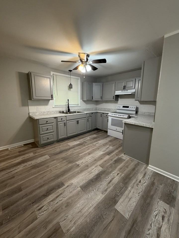 2725 N 47th Ter #1 - Photo 7 of 20