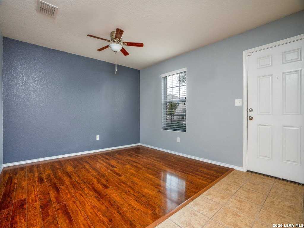 8922 Oakwood Park - Photo 3 of 12