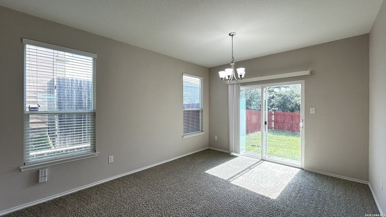 8423 Brazos Pt - Photo 6 of 29