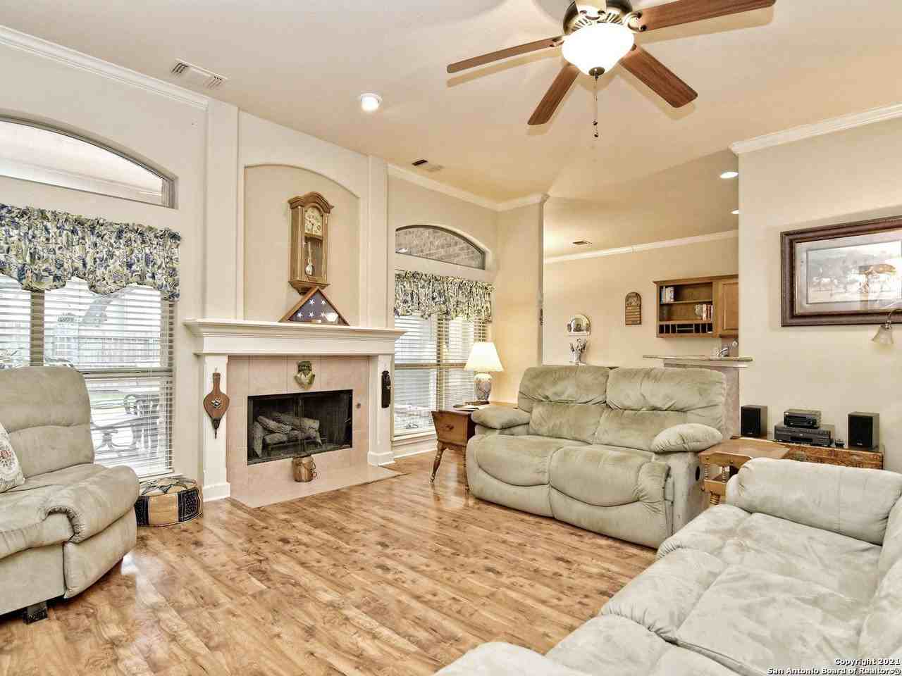 18506 Elmbrook - Photo 7 of 29