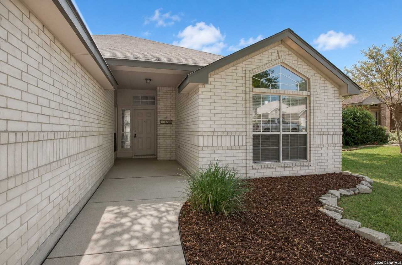 1136 Berry Creek Dr - Photo 2 of 26