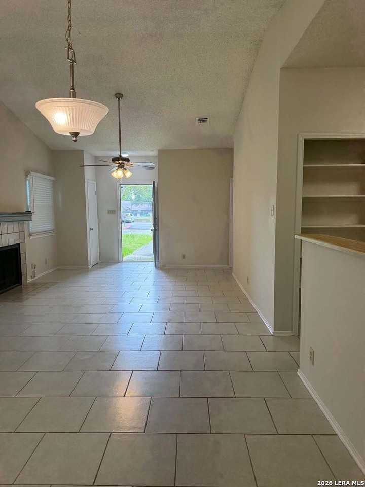 3431 Ridge Country St - Photo 3 of 20