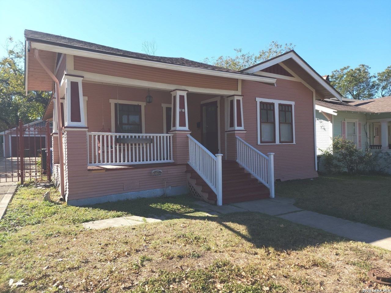 1138 W Magnolia Ave - Photo 2 of 16