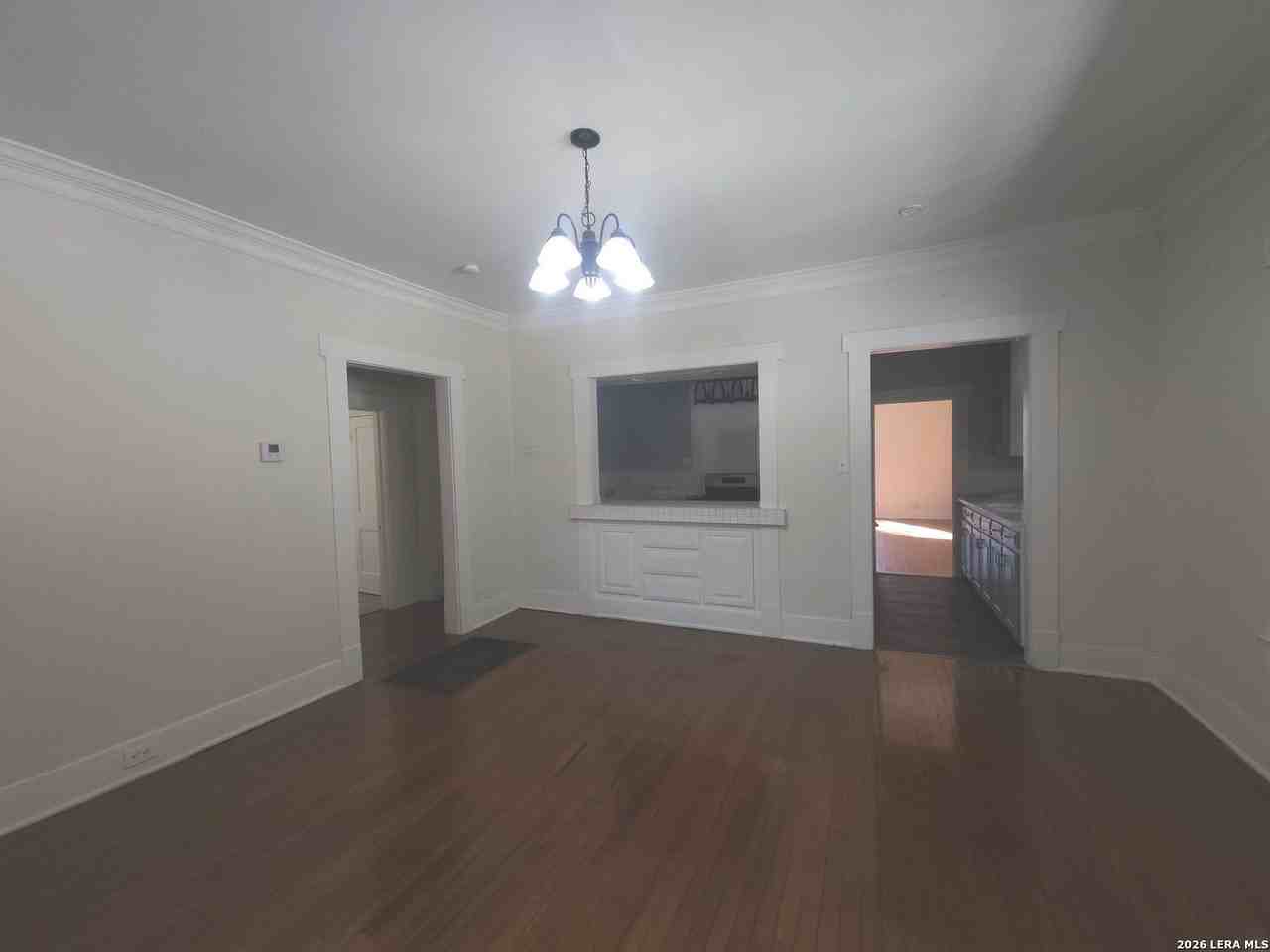 1138 W Magnolia Ave - Photo 5 of 16