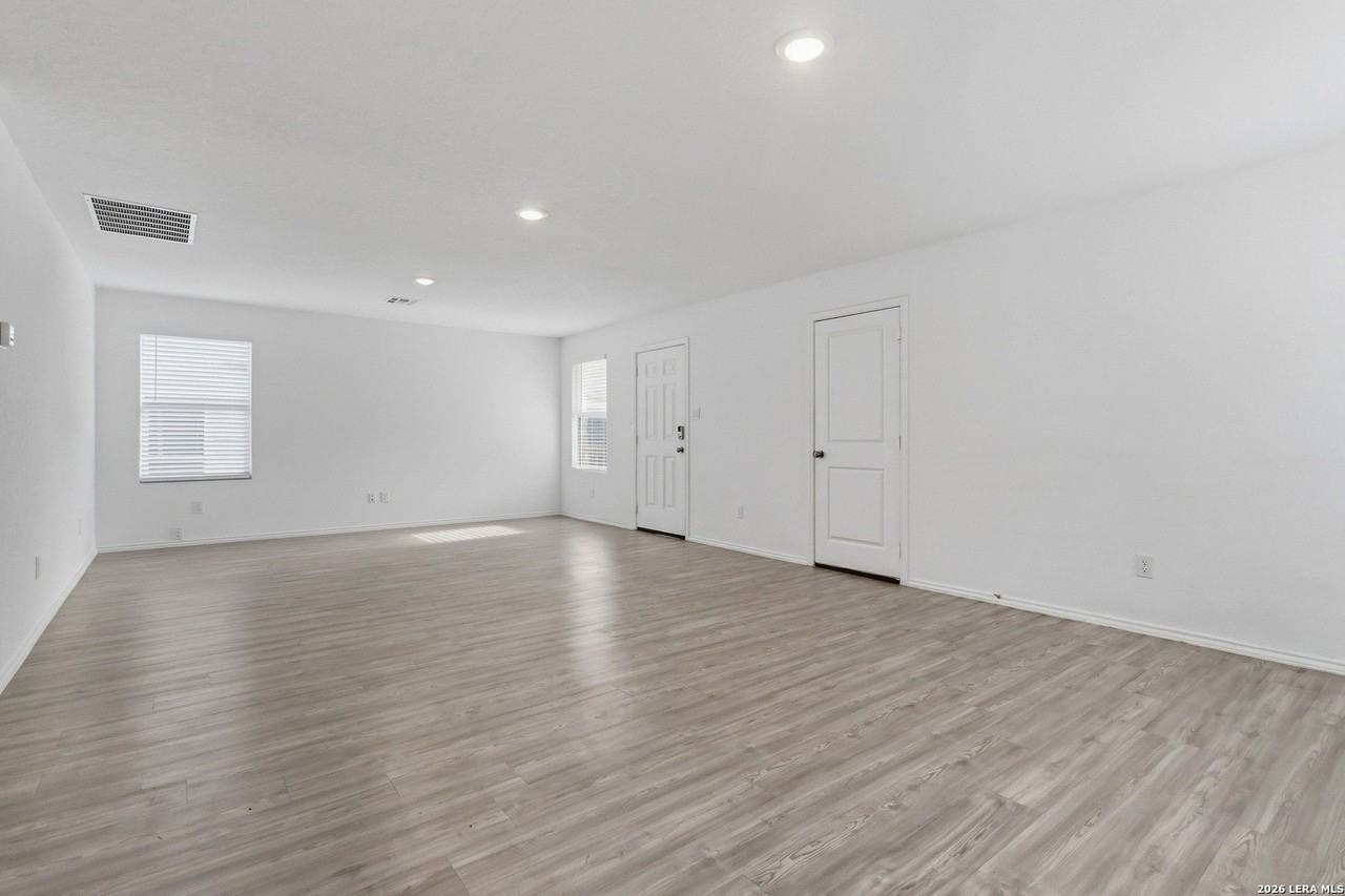 5155 Fowler Crst - Photo 6 of 20
