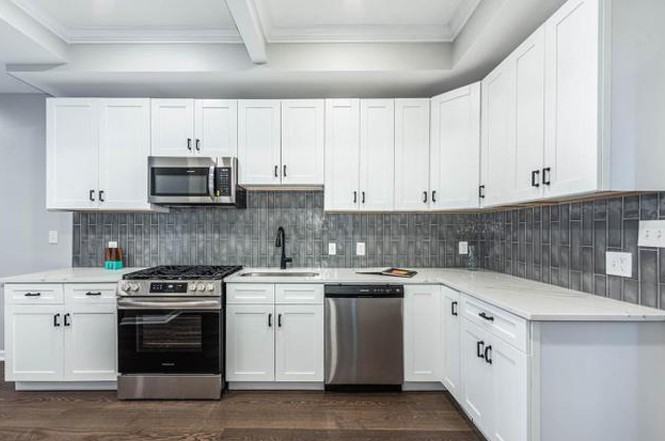 1715 E Oliver St #4