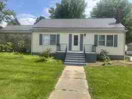 featured image of 122 Dillon St #1