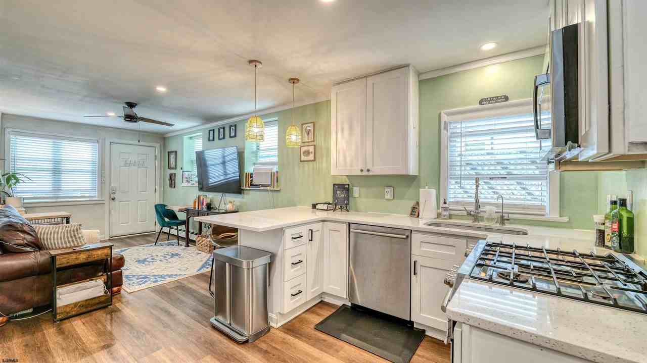 117 Newport Ct #1A - Photo 3 of 19