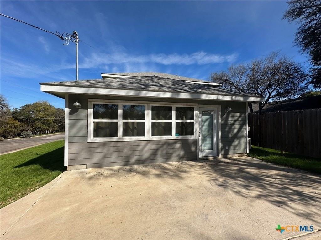 1419 Alamo St #B - Photo 2 of 23