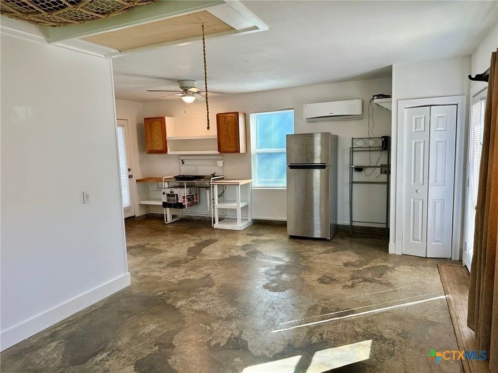 1419 Alamo St #B - Photo 7 of 23