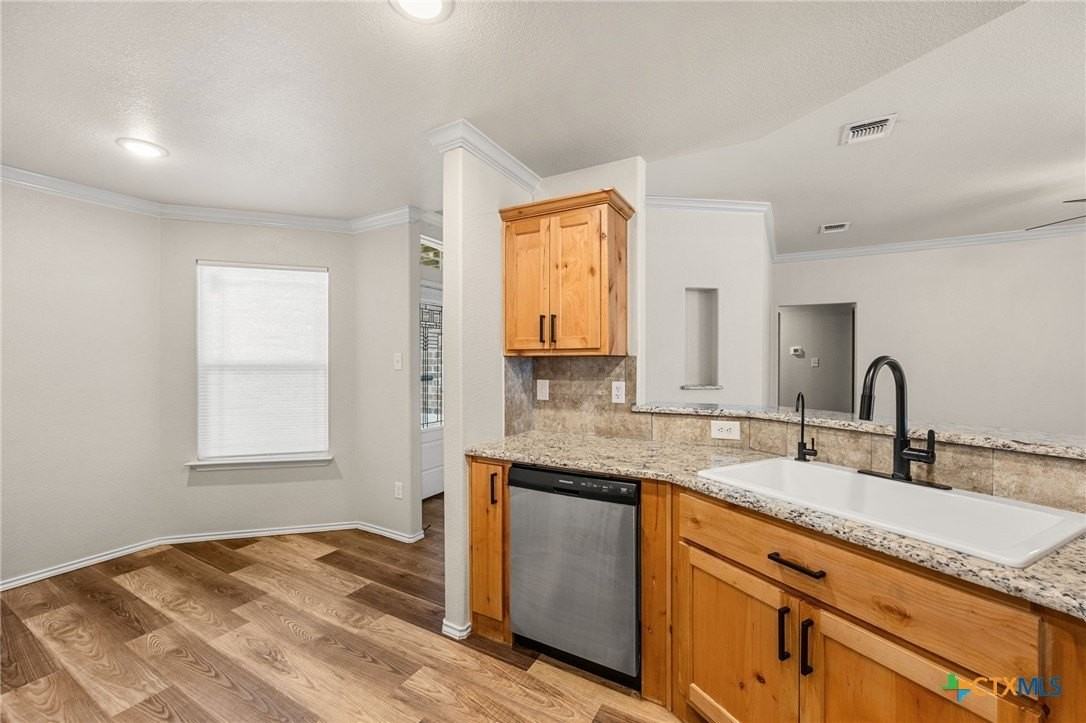 2668 Belle Hubbard Trl - Photo 3 of 32
