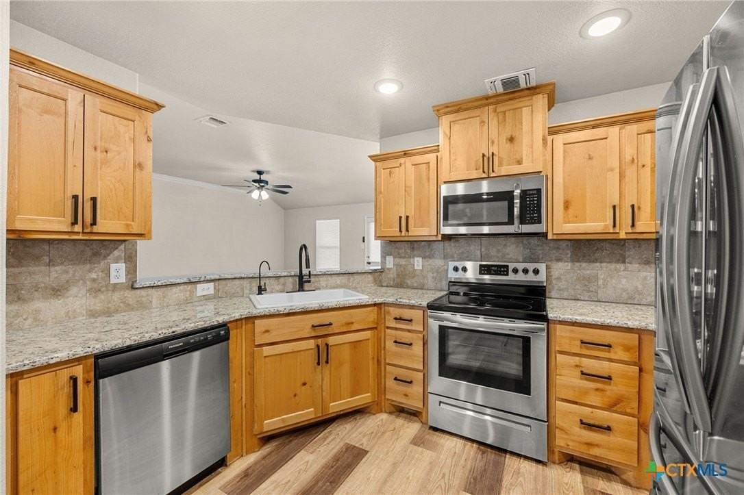 2668 Belle Hubbard Trl - Photo 6 of 32