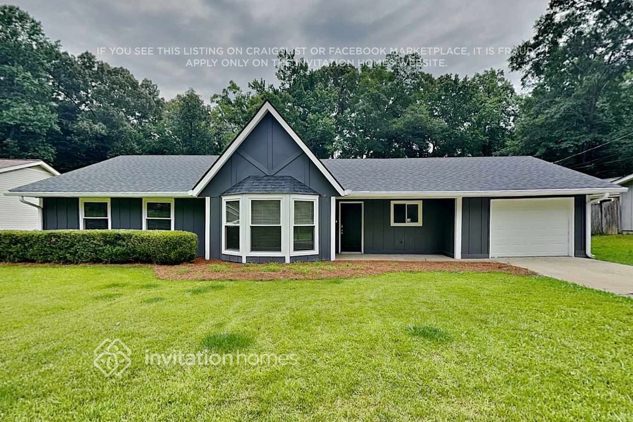 3363 Hollyridge Trl Sw