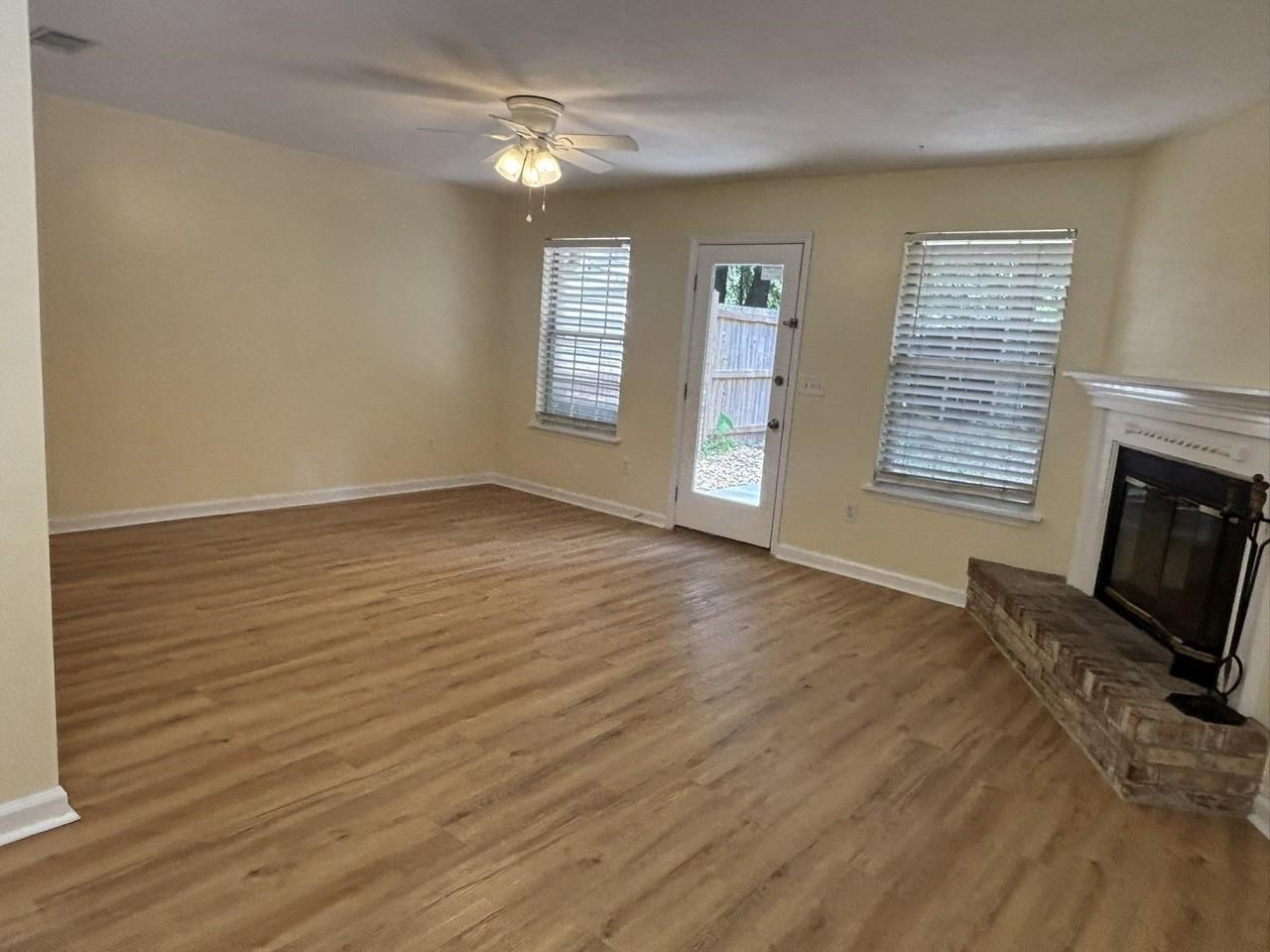 552 Teal Ln - Photo 6 of 27