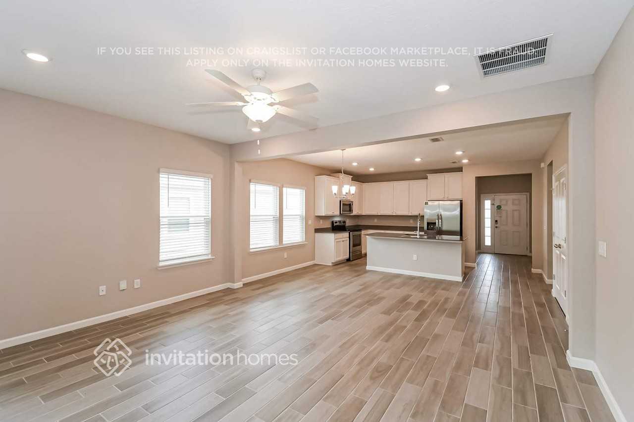 7954 Thyme Trl - Photo 4 of 22