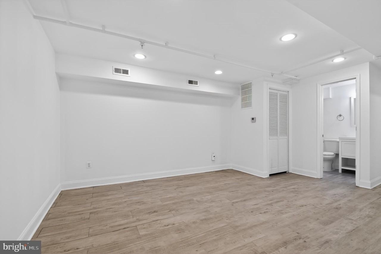 1707 N Capitol St Ne #1 - Photo 3 of 11