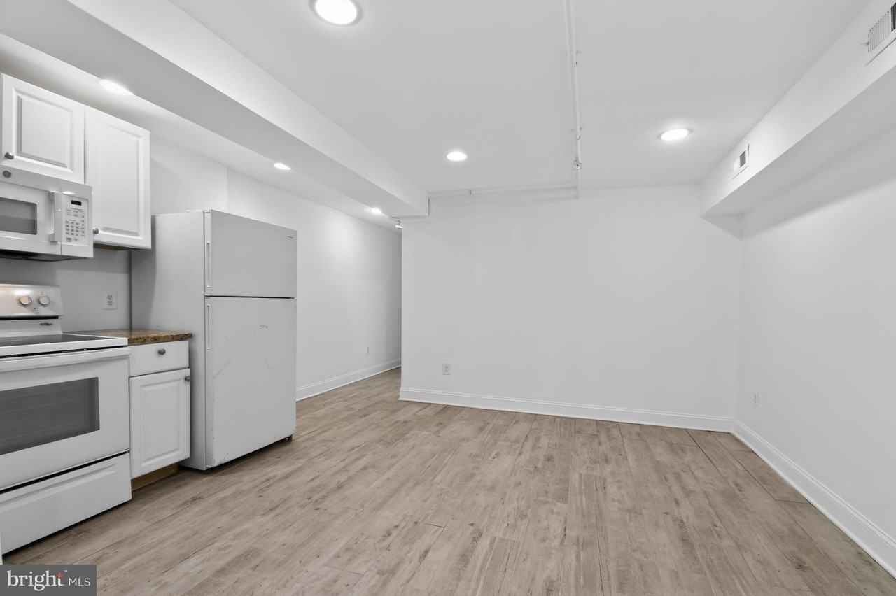 1707 N Capitol St Ne #1 - Photo 5 of 11