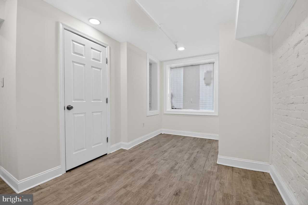 1707 N Capitol St Ne #1 - Photo 6 of 11