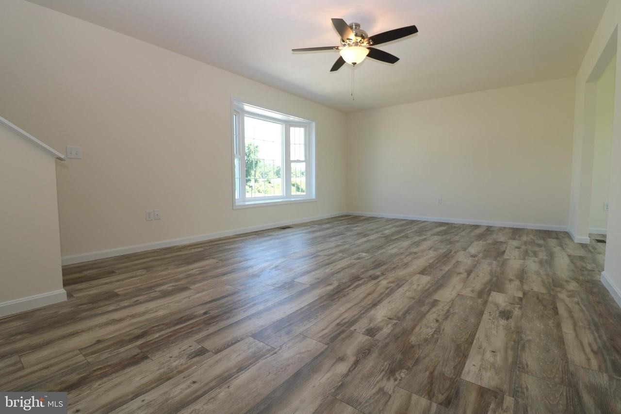 72 Filbert Dr - Photo 3 of 29