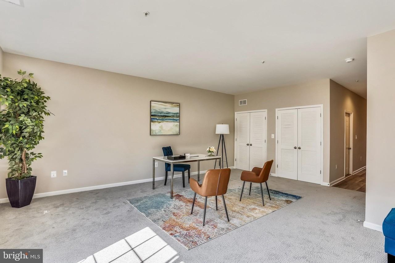 925 Dorchester Cove Rd - Photo 6 of 39