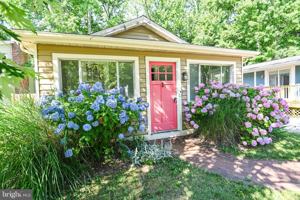 featured image of 3290 Arundel On The Bay Rd