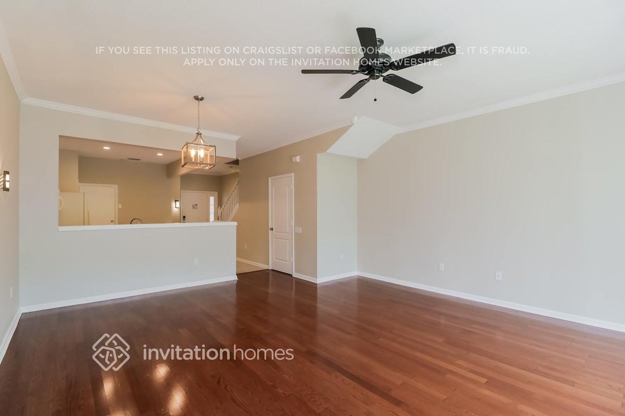 26533 Castleview Way - Photo 3 of 14