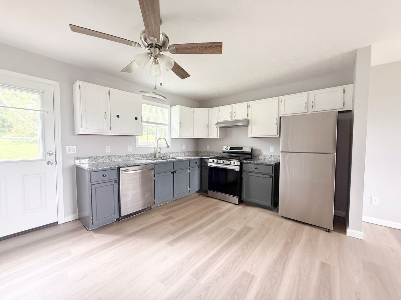 114 Judah Dr - Photo 6 of 19