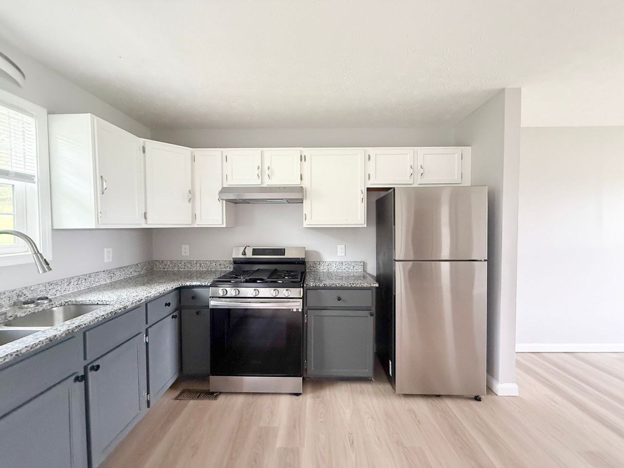 114 Judah Dr - Photo 7 of 19