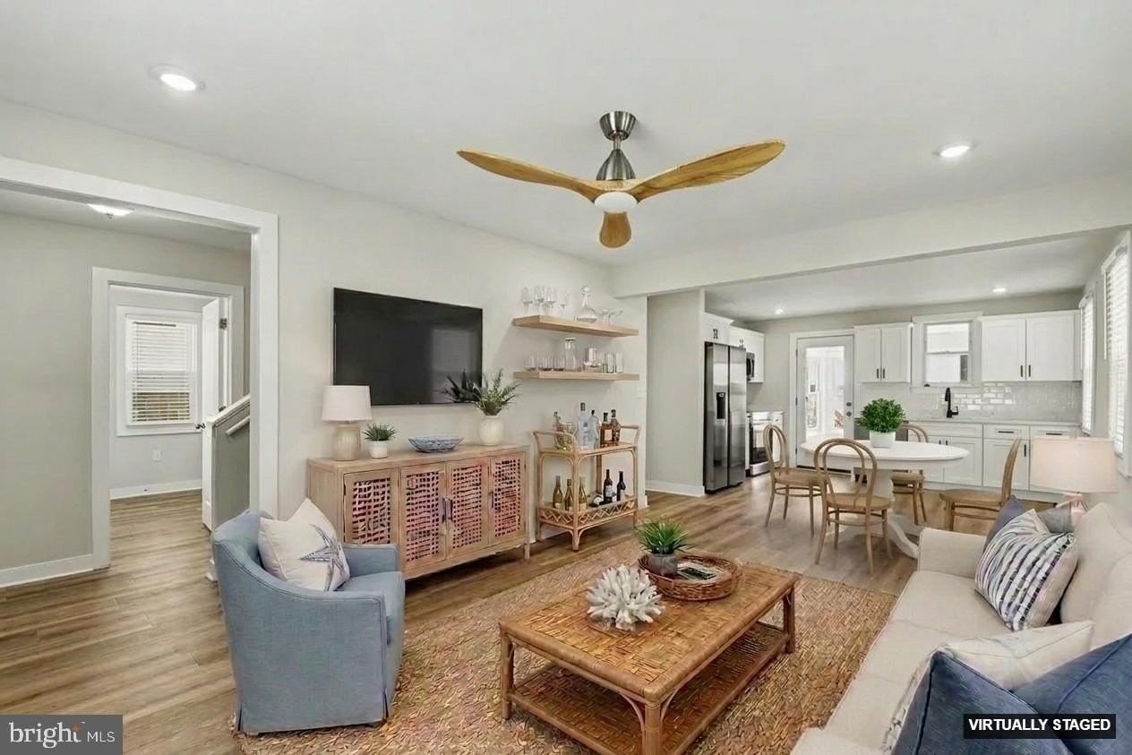 9135 Cuckold Point Rd - Photo 4 of 49