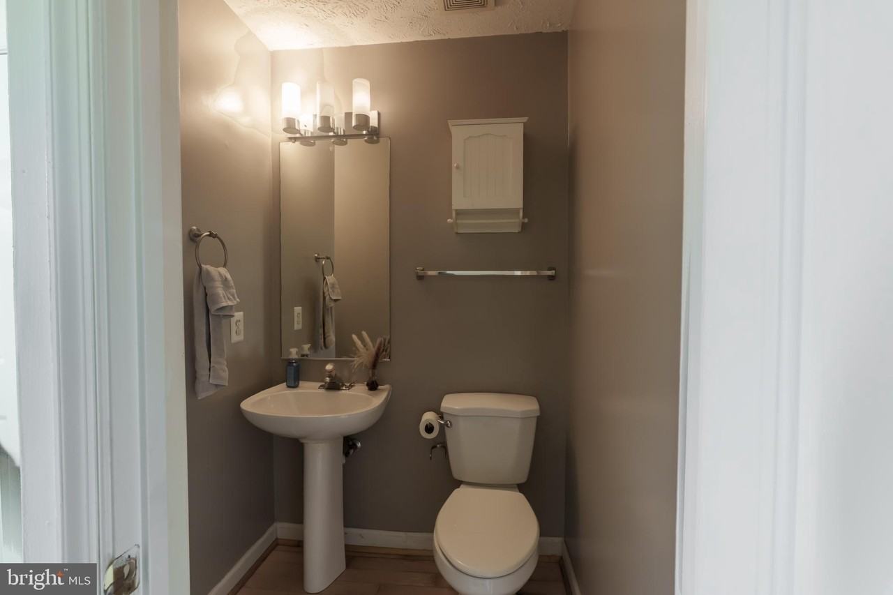 8329 Wades Way - Photo 4 of 21