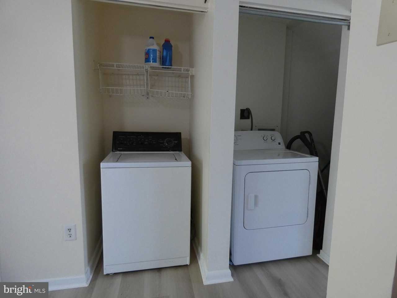 103 S Lynchburg St - Photo 6 of 10