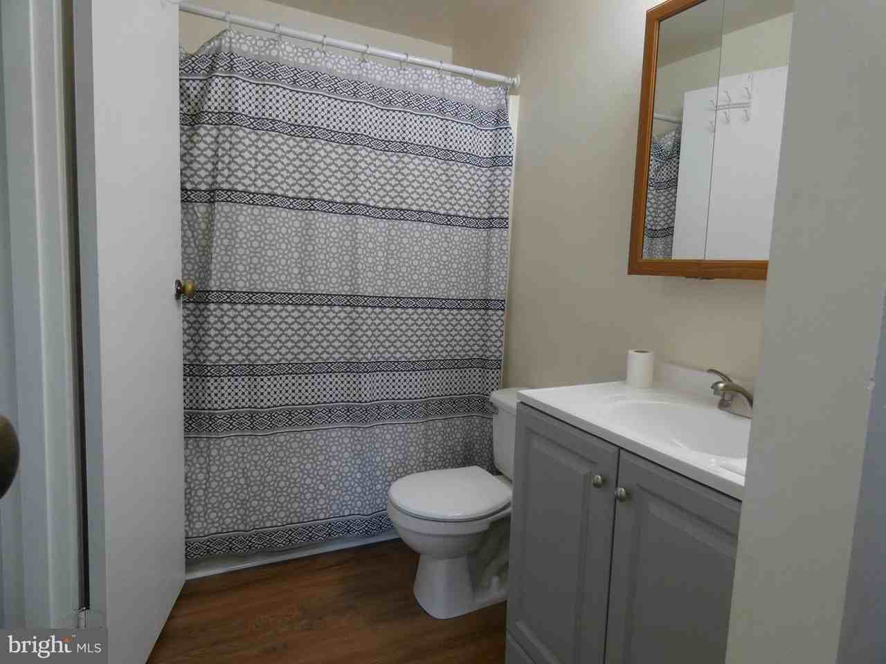 103 S Lynchburg St - Photo 7 of 10