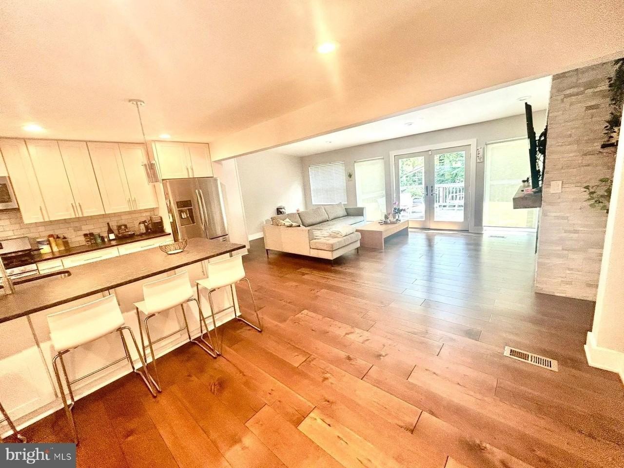 1710 Mark Ln - Photo 6 of 29
