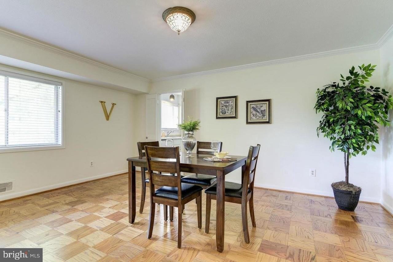10667 Montrose Ave #4 - Photo 7 of 24