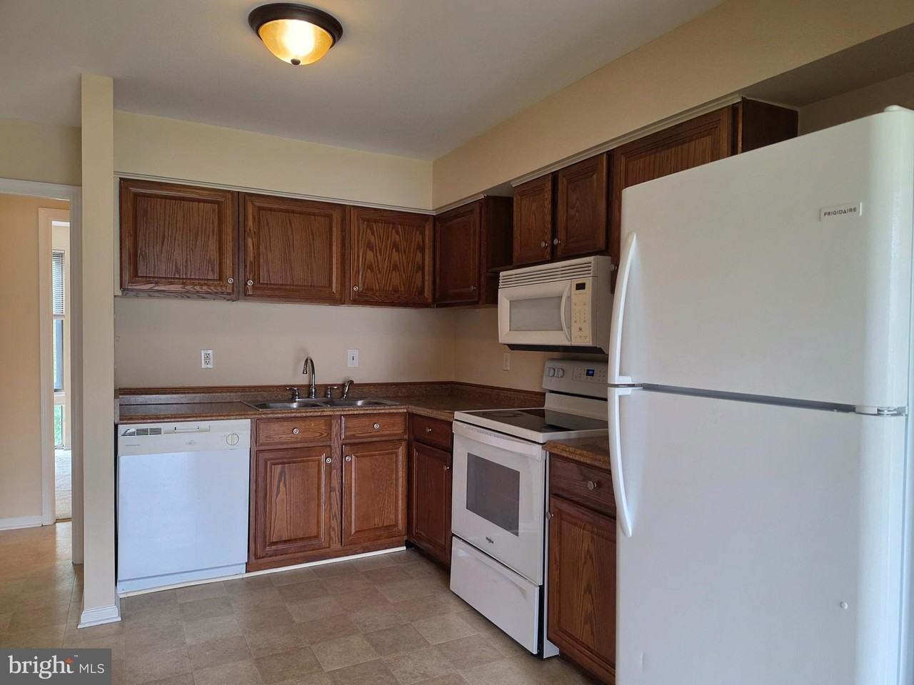 1012 Brinker Dr Apt 201 #201 - Photo 3 of 11