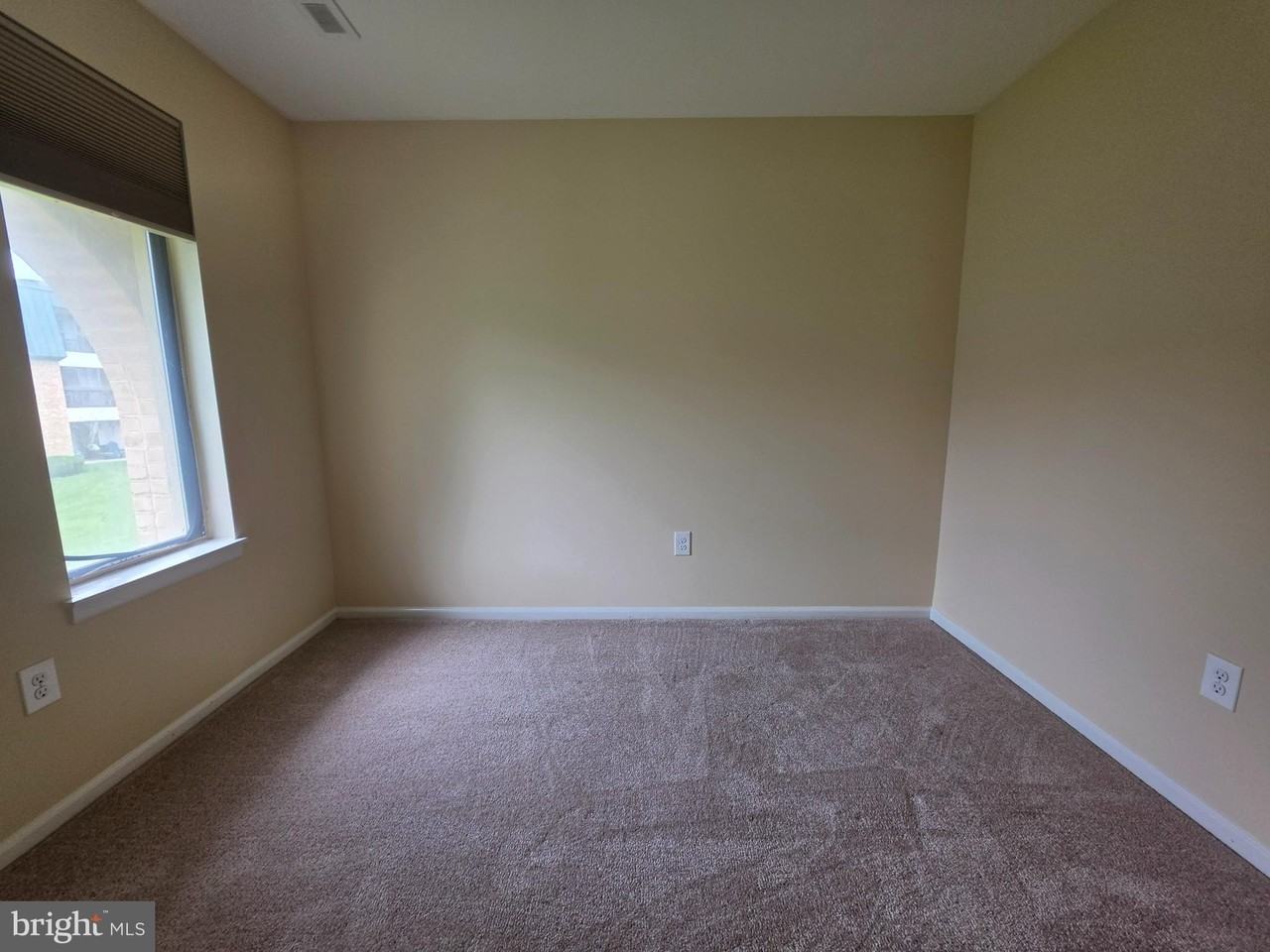 1012 Brinker Dr Apt 201 #201 - Photo 5 of 11