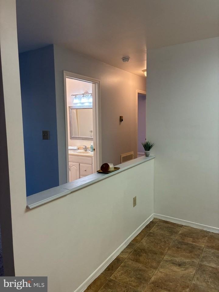 534 Pangborn Blvd #A1 - Photo 5 of 11