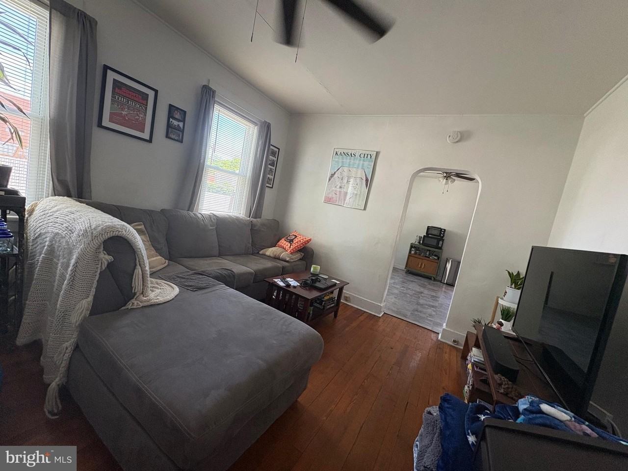 314 W 4th St - Photo 7 of 19