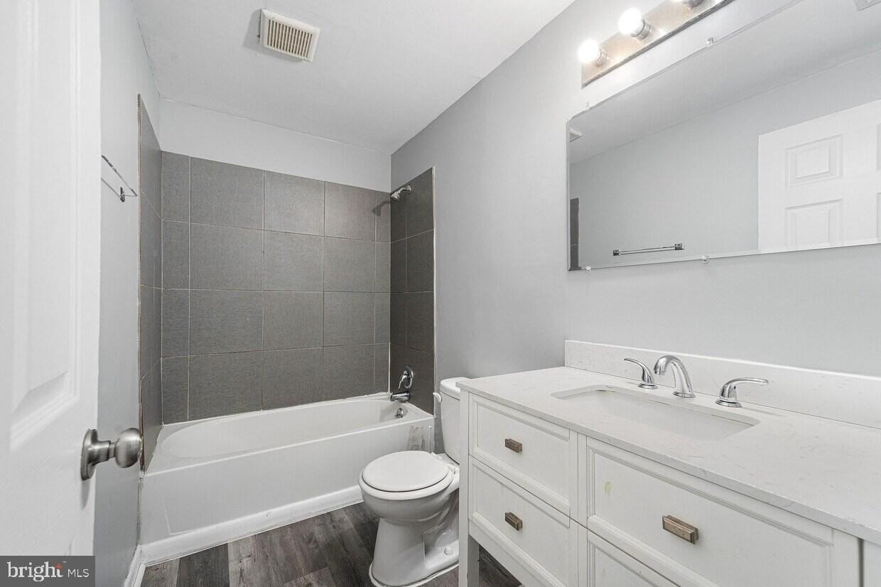 415 Hamilton Ave - Photo 7 of 21