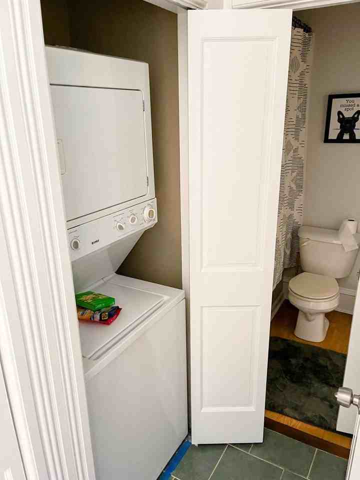214 E 32nd St - Photo 6 of 11
