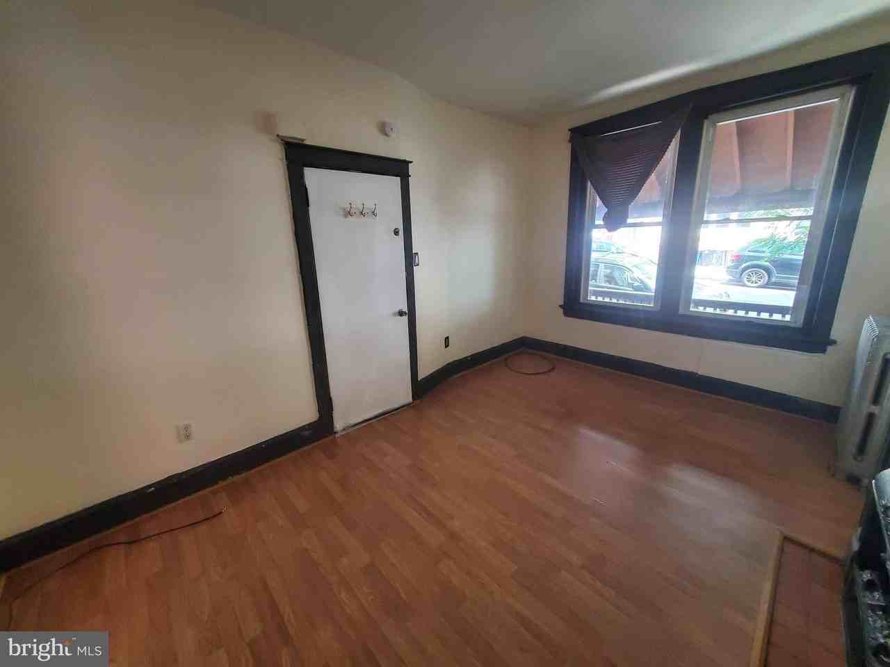 20 S 10th St #1 - Photo 3 of 7