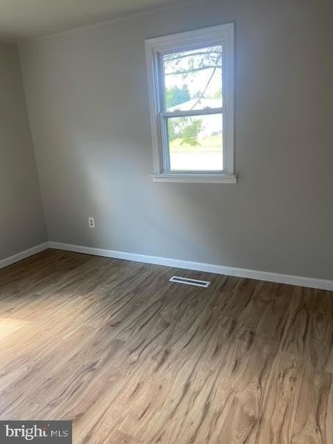 4908 Delbrook Rd - Photo 5 of 12