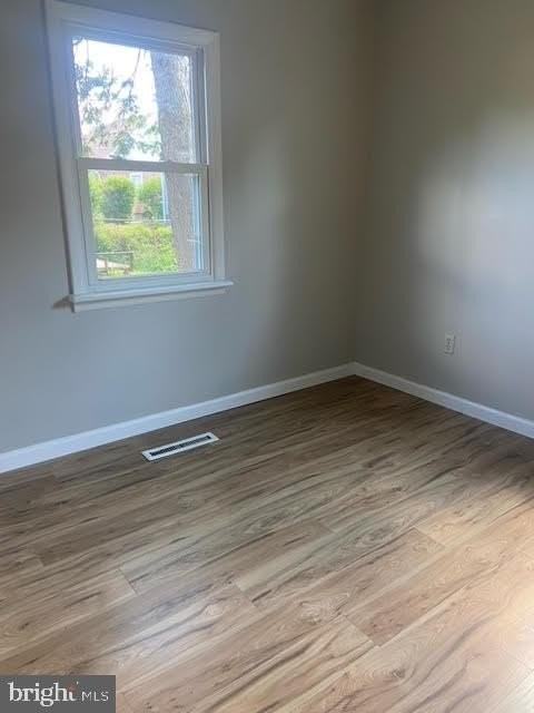 4908 Delbrook Rd - Photo 6 of 12