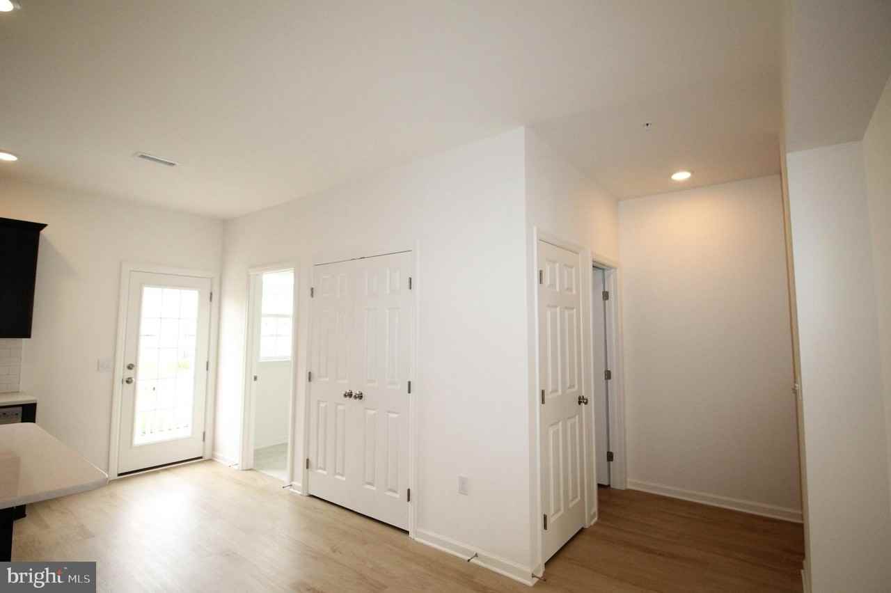 2445 Spring Water Cir - Photo 7 of 22