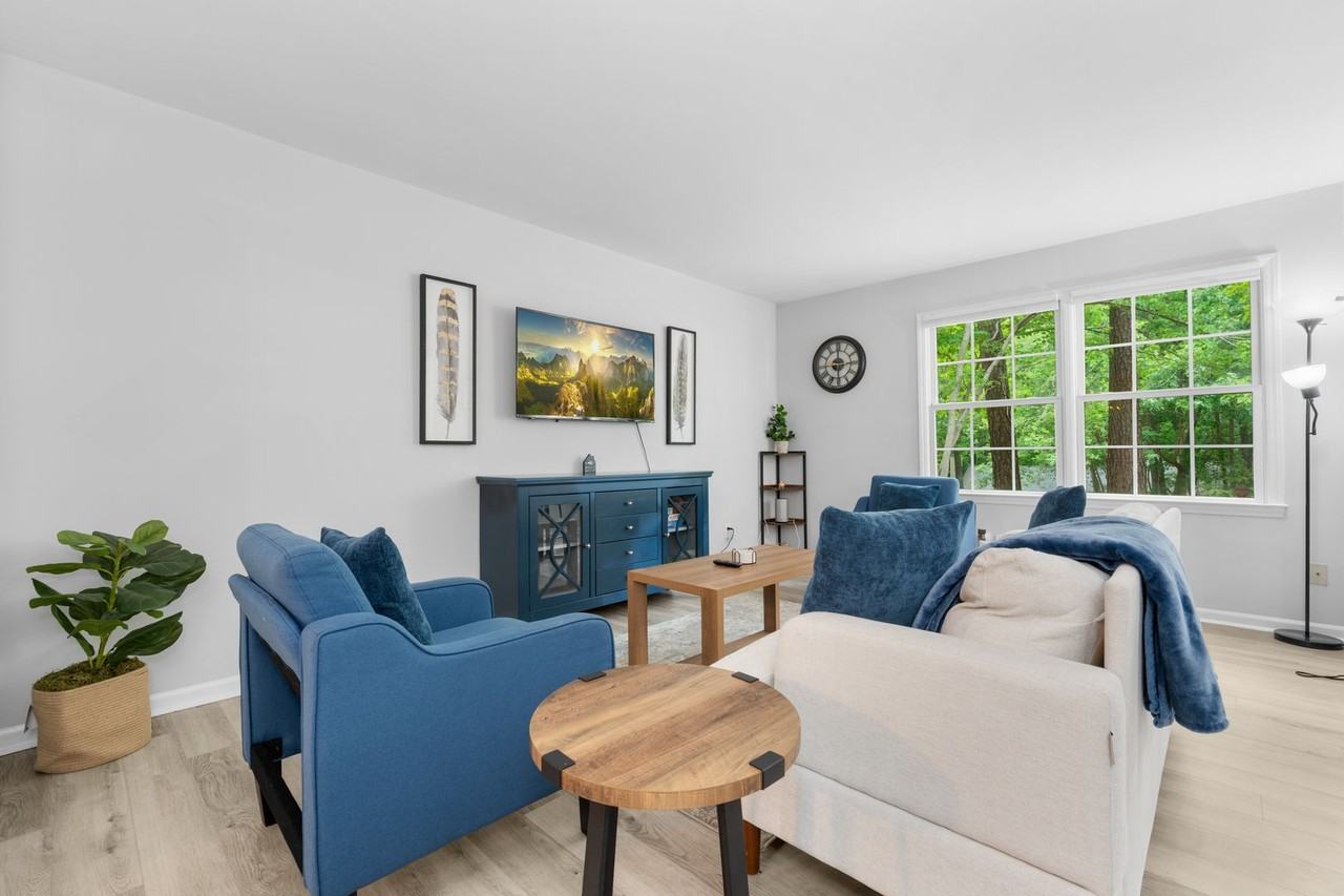 6716 Glendower Rd #B - Photo 2 of 18