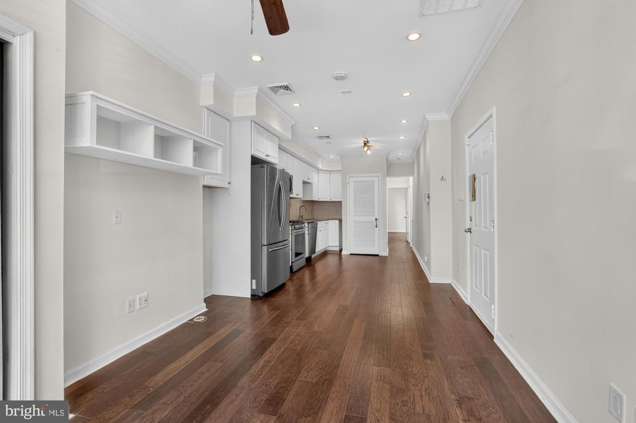 4435 Sansom St #1 - Photo 3 of 17