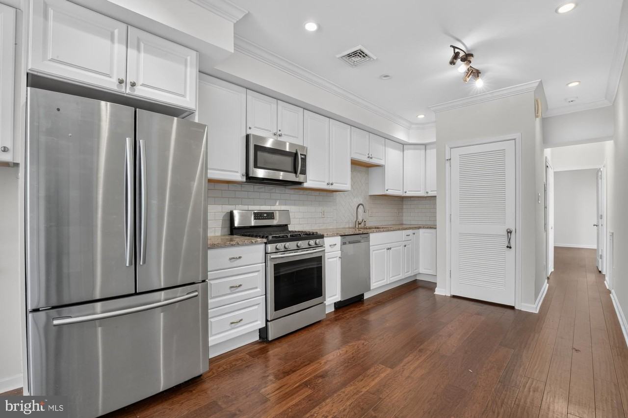 4435 Sansom St #1 - Photo 5 of 17